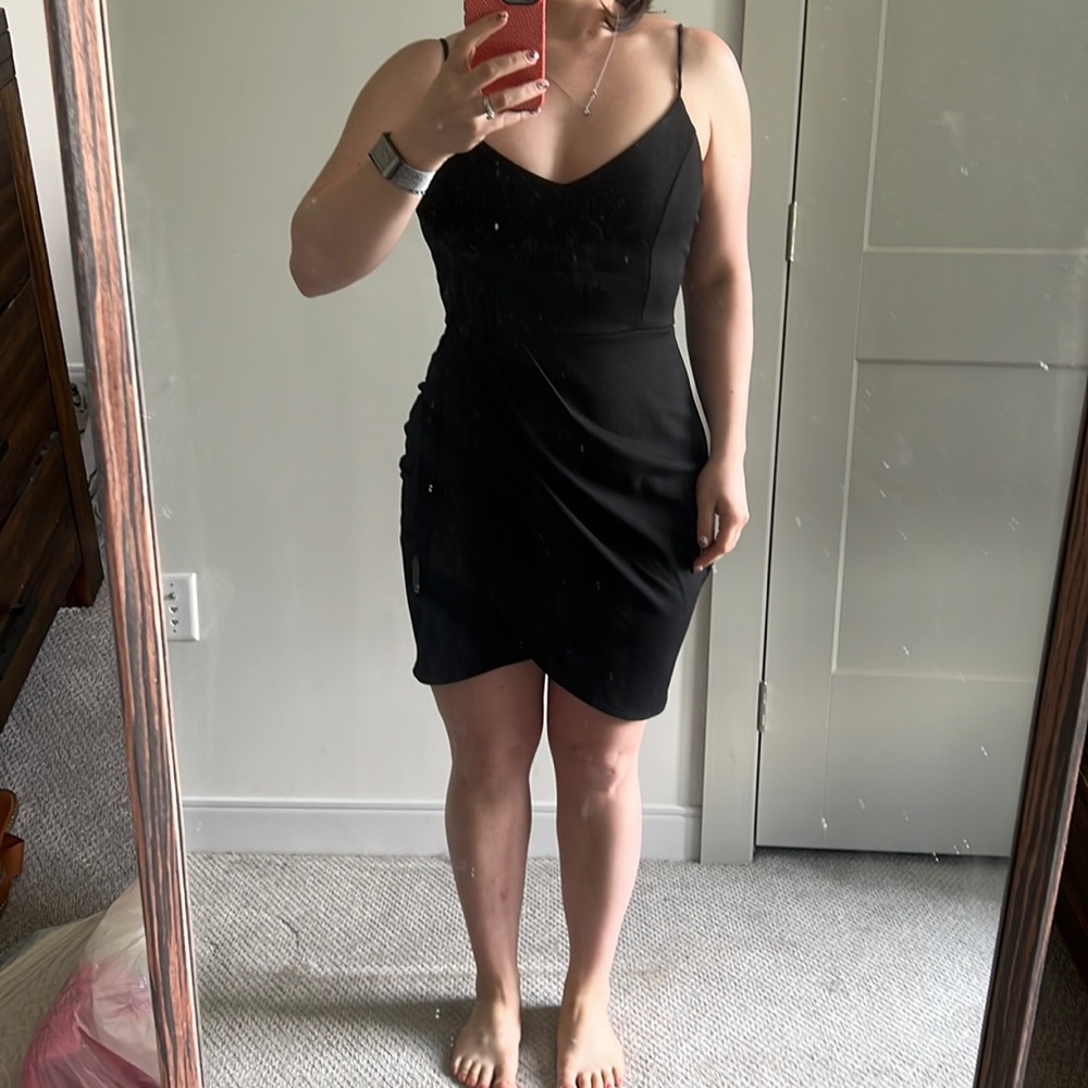 Never worn back Lulus dress